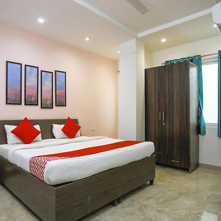 Hotel O Jsb Hotel Faridábád Kültér fotó
