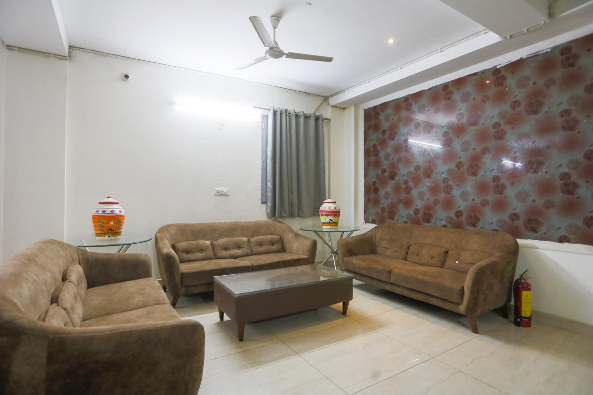 Hotel O Jsb Hotel Faridábád Kültér fotó